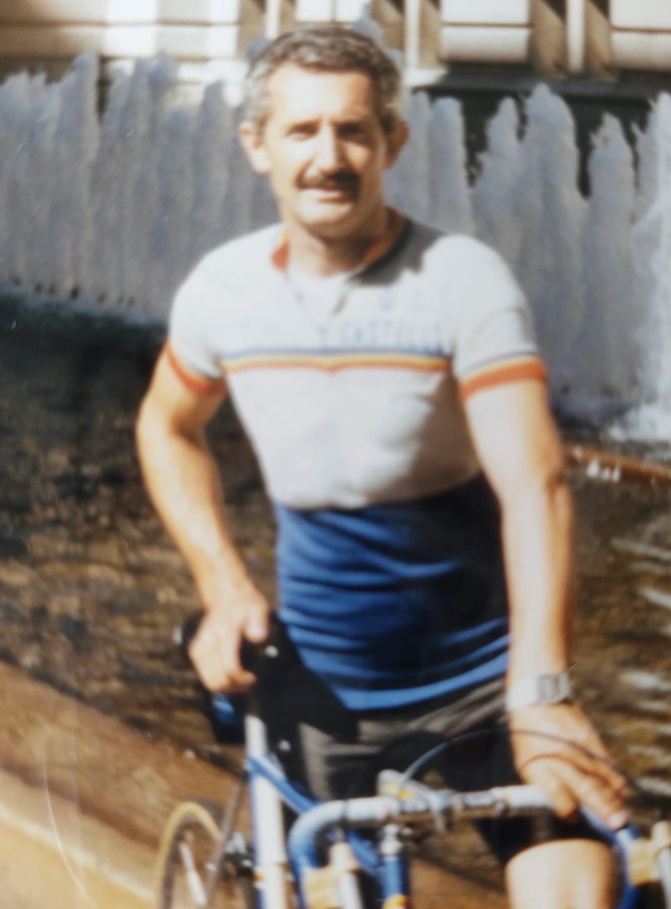 28fc77e3-bad4-4986-a3ba-3e8cd28db3b9 GS Castello Ciclismo a Como